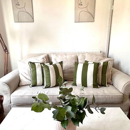 Charming, Renovated Residence In Willesden Green London Exterior foto