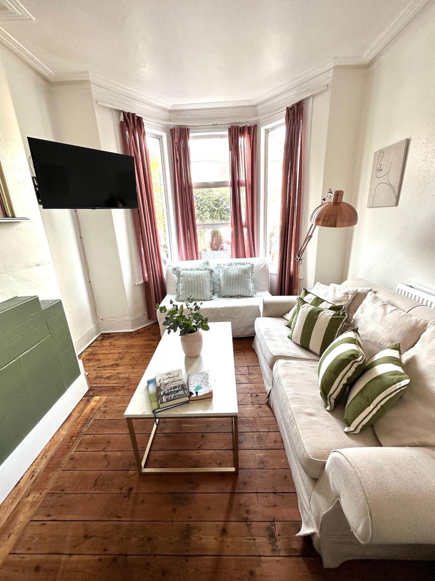 Charming, Renovated Residence In Willesden Green London Exterior foto